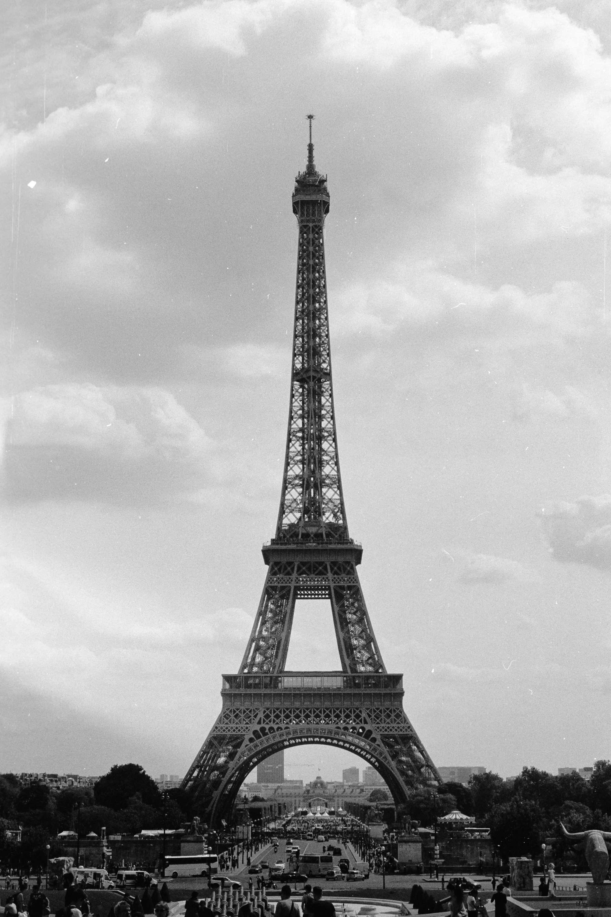 paris france tour heiffel film bw ilford dilmisnotdead pentax photo de